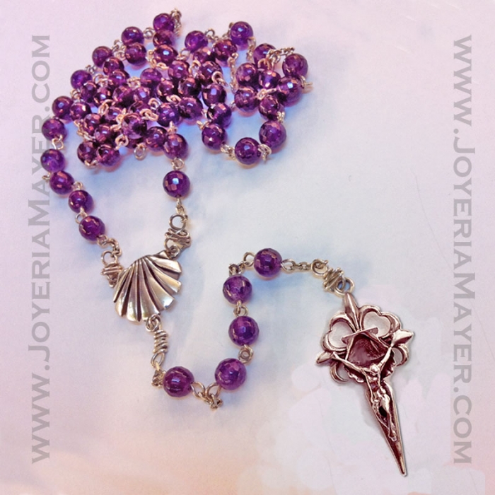Rosario de plata y amatista con cruz de Santiago y concha