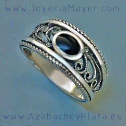 Anillo de plata y azabache 