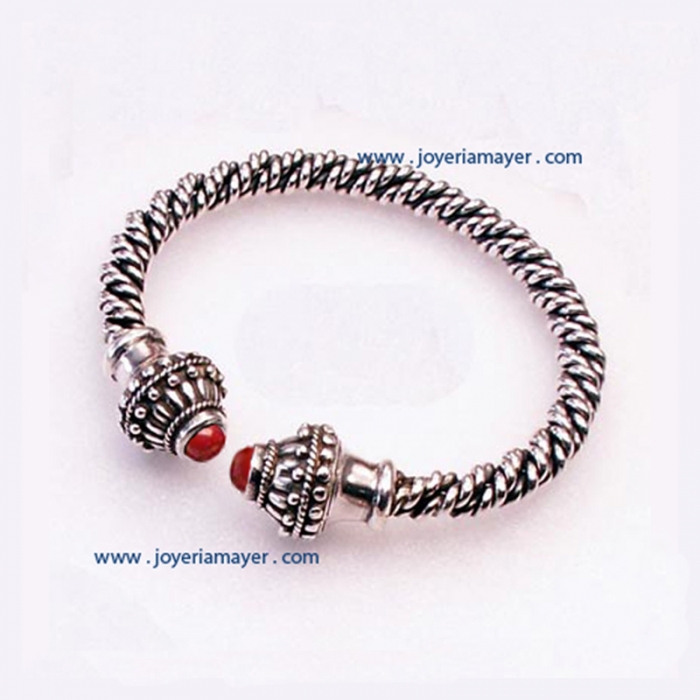 Celtic bracelet silver and coral