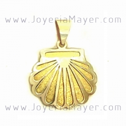 Gold Compostela Shell Pendant