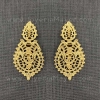 Pendientes tradicionales de plata dorados