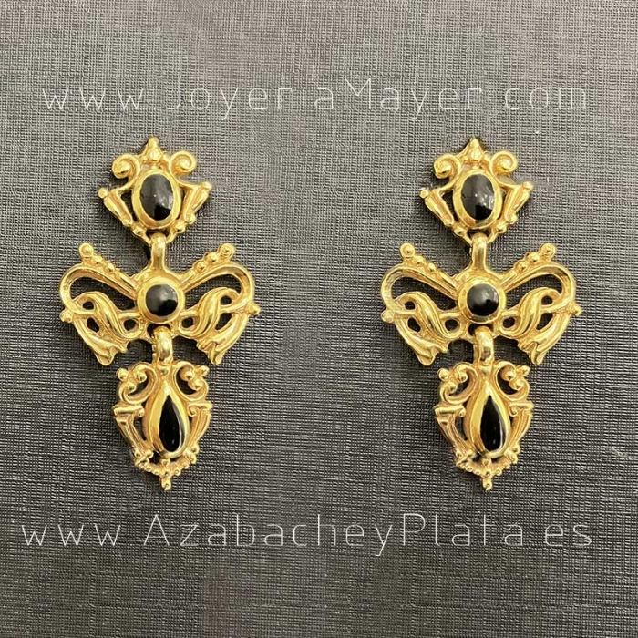 Pendientes tradicionales de plata y azabache