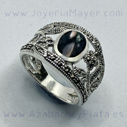 Anillo de plata y azabache con marcasitas