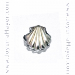 Charm silver shell of Compostela
