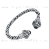 Pulsera torque celta de plata y azabache