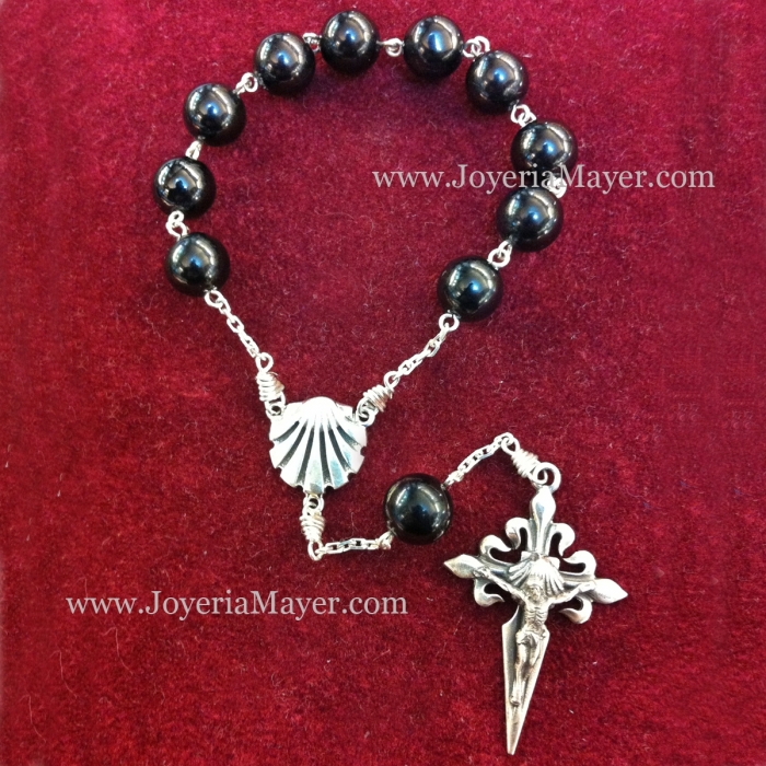 Rosario de plata y azabache 