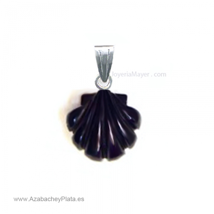 Compostela shell silver and jet pendant