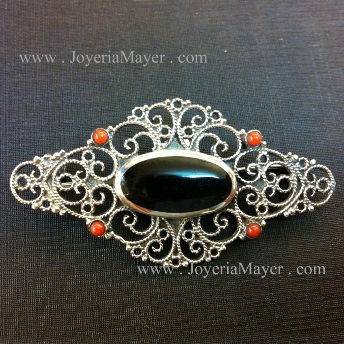 Broche de plata y azabache