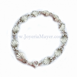 Shell bracelet silver and jet