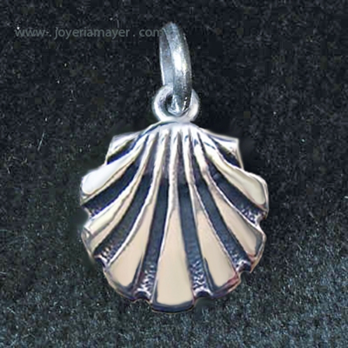 Silver pendant Shell of Compostela