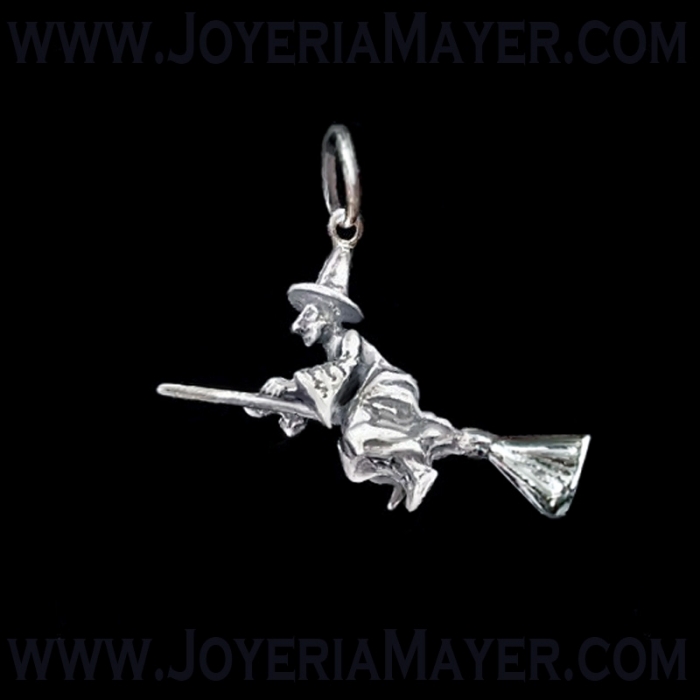 Colgante de plata bruja